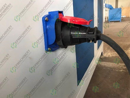 Safe and Convenient Industrial Plug