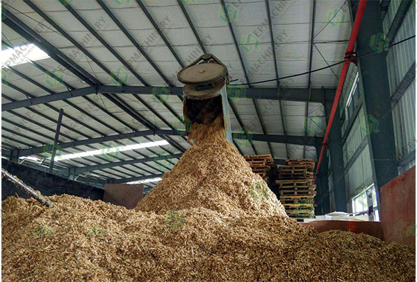 Straw briquetting charcoal